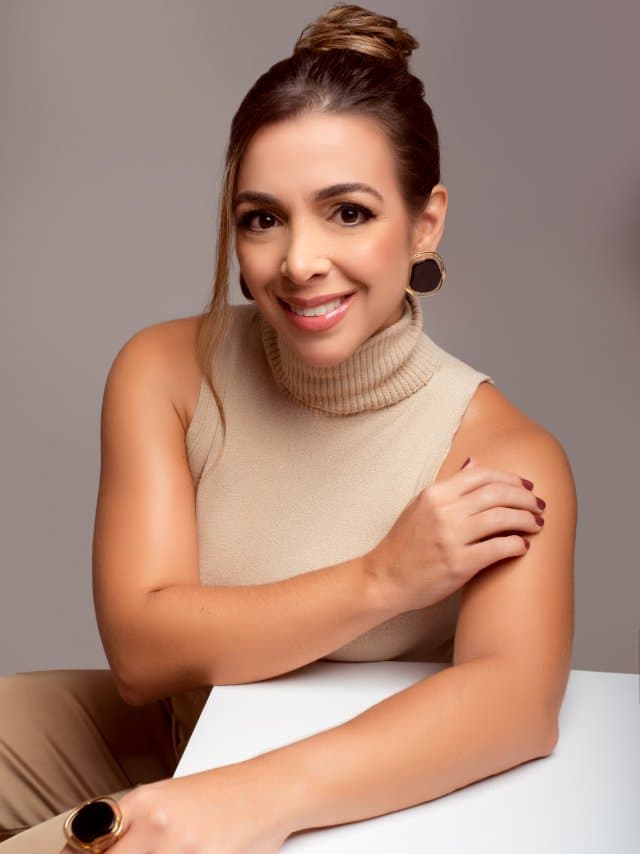 Dra. Ana Príscia